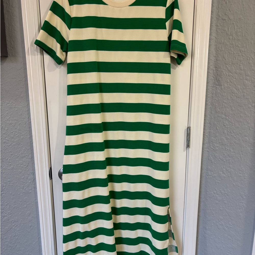 entro Green and Cream Striped Tee Dress
